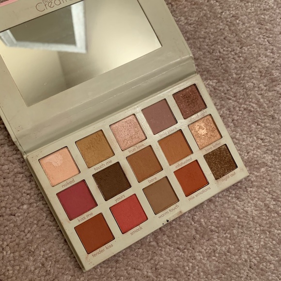 Neural makeup pallet - Picture 1 of 2